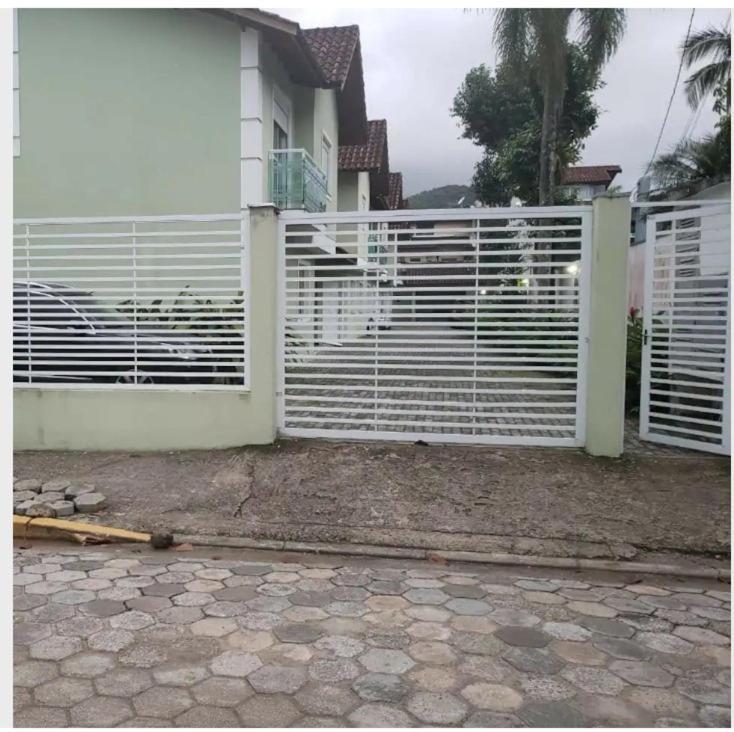 סאו סבסטיאו Casa Com Localizacao Privilegiada, A 140 Metros Da Praia Juquey מראה חיצוני תמונה
